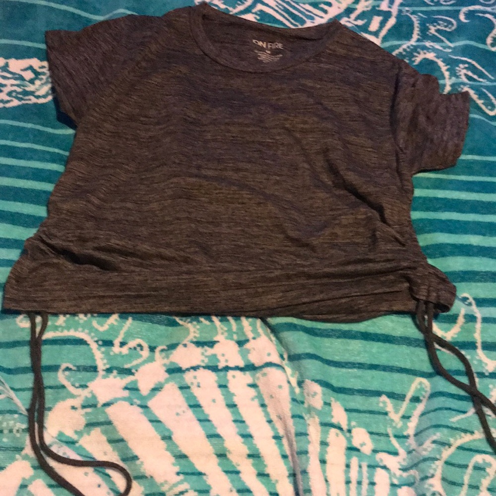Drawstring shirt - Picture 3 of 3